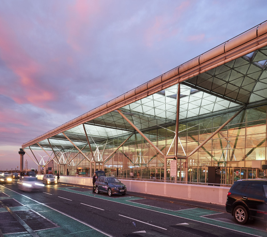 Taxi from London to Stansted Transfer Services Taxi from London to Stansted Airport